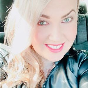 Meet your Posher, Irina